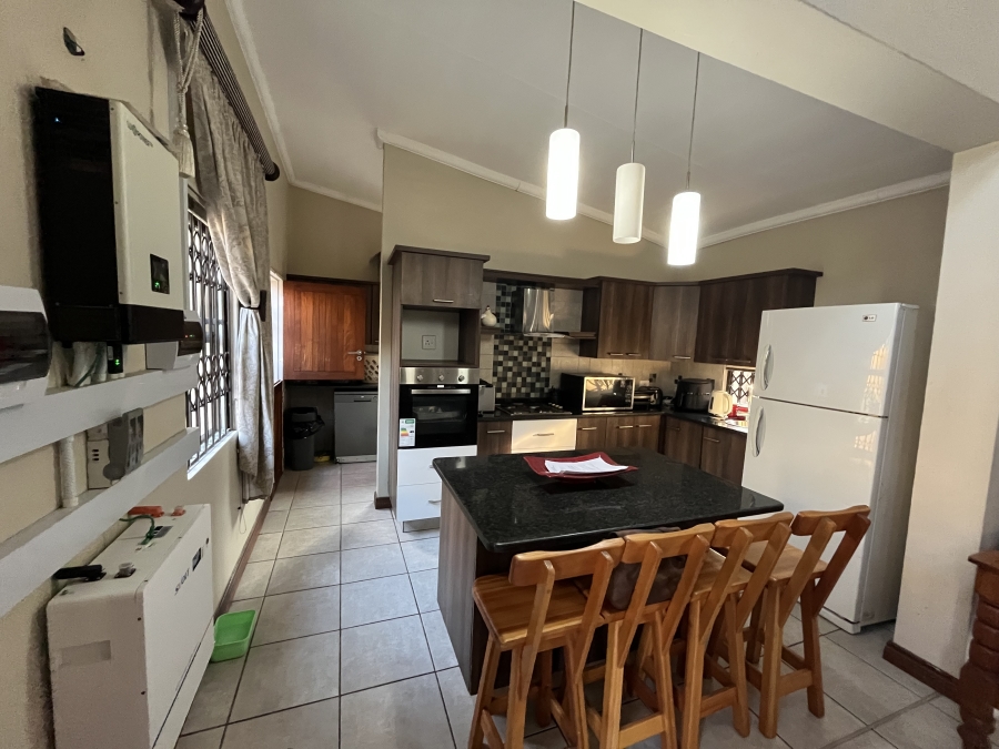 To Let 3 Bedroom Property for Rent in Waterval East North West